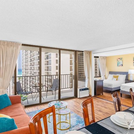 Beautiful 1Br, Steps To Waikiki Beach And Parking Honolulu Dış mekan fotoğraf