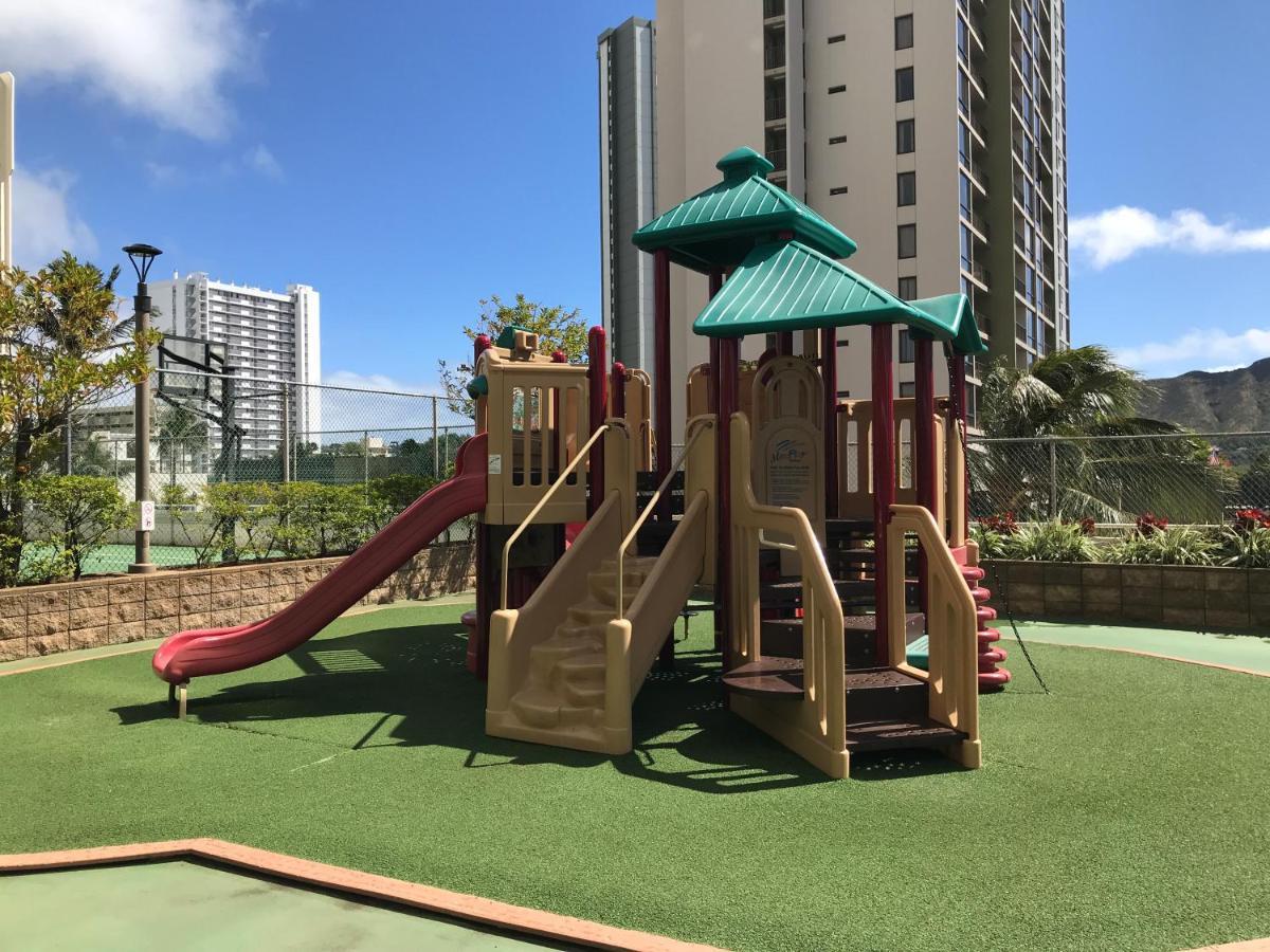 Beautiful 1Br, Steps To Waikiki Beach And Parking Honolulu Dış mekan fotoğraf