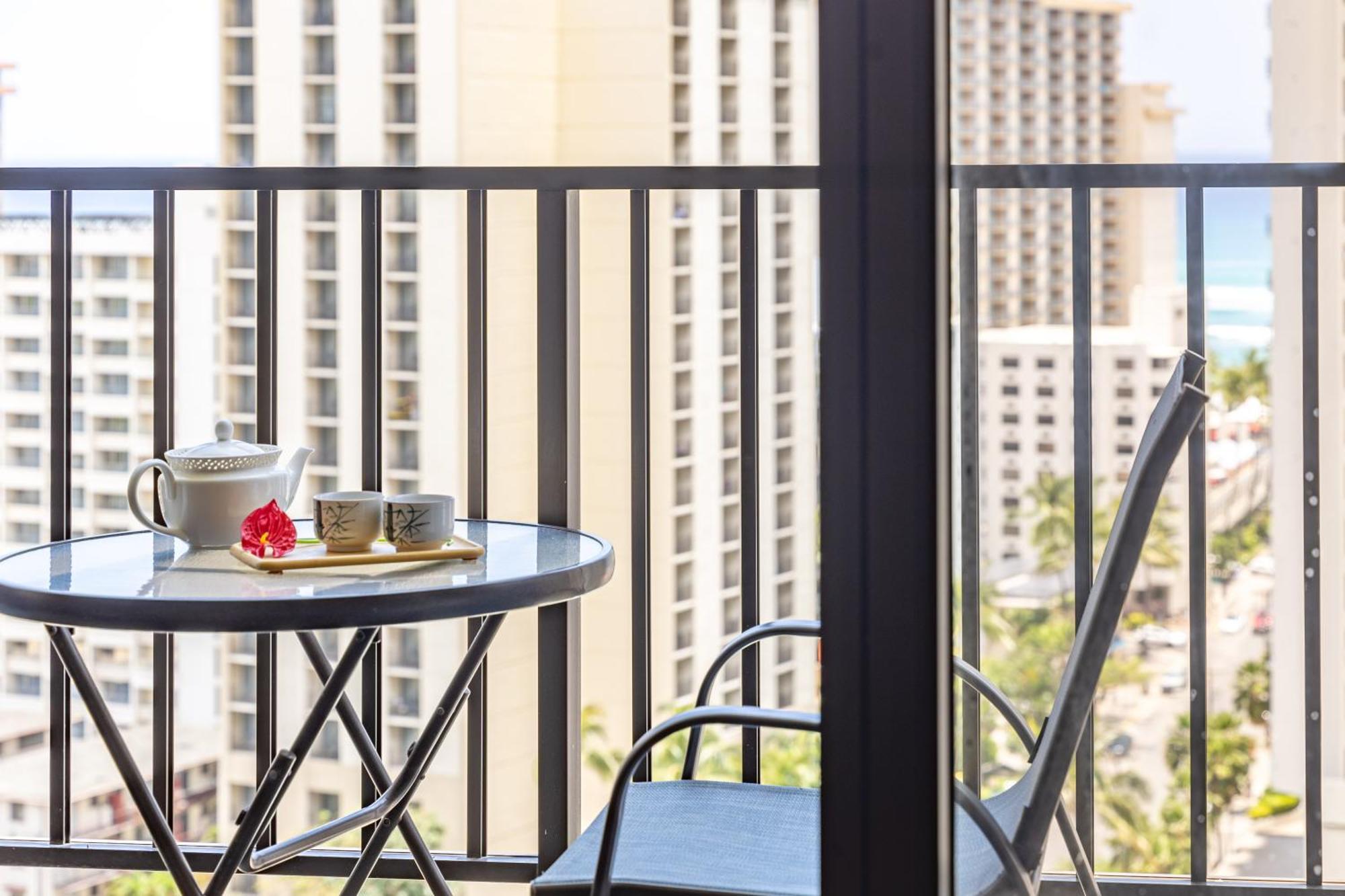 Beautiful 1Br, Steps To Waikiki Beach And Parking Honolulu Dış mekan fotoğraf