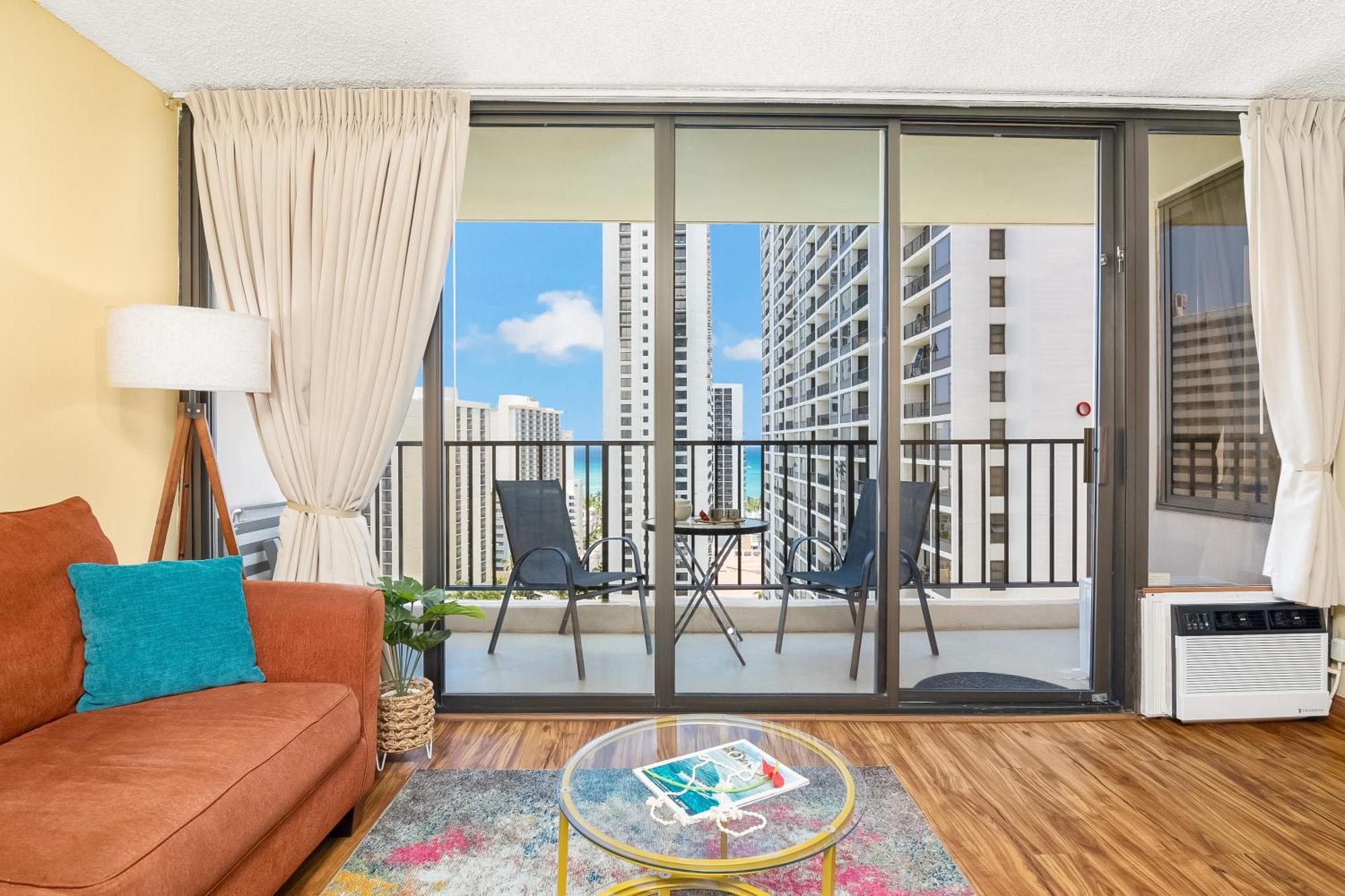 Beautiful 1Br, Steps To Waikiki Beach And Parking Honolulu Dış mekan fotoğraf