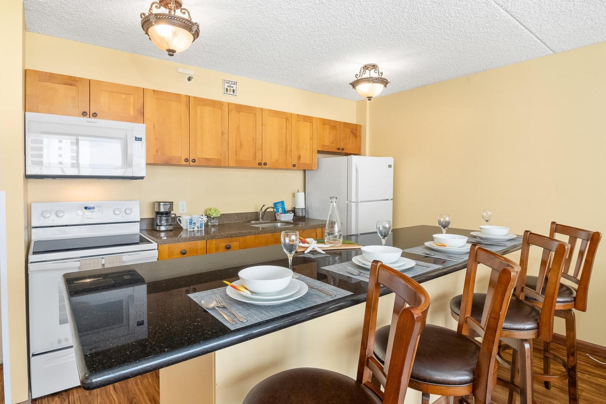 Beautiful 1Br, Steps To Waikiki Beach And Parking Honolulu Dış mekan fotoğraf